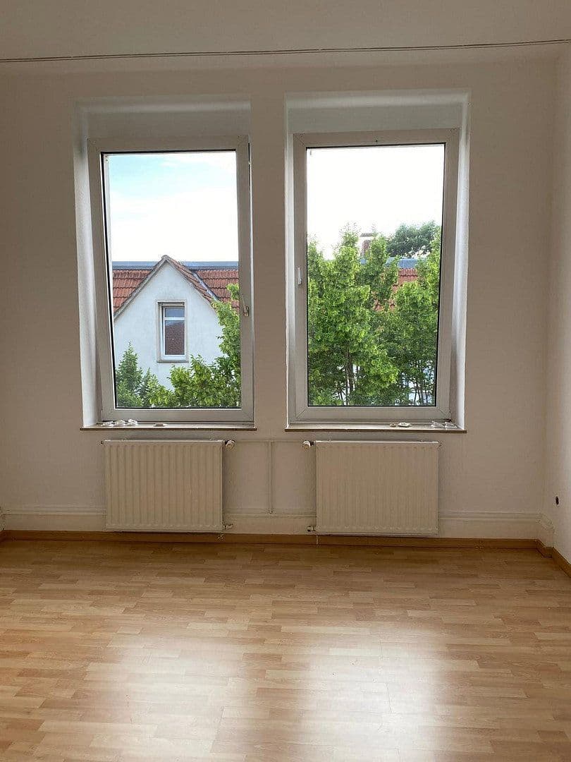 Prenájom bytu 4-izbový 103 m², Uhlandstraße, Osnabrück, Dolné Sasko Prenájom bytu 4-izbový 103 m², Uhlandstraße, Osnabrück, Dolné Sasko