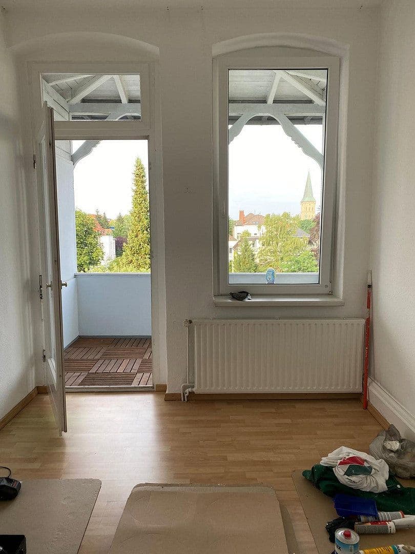 Prenájom bytu 4-izbový 103 m², Uhlandstraße, Osnabrück, Dolné Sasko Prenájom bytu 4-izbový 103 m², Uhlandstraße, Osnabrück, Dolné Sasko
