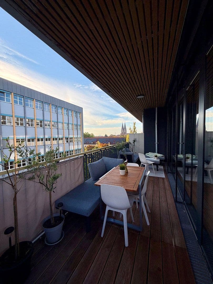Prenájom bytu 4-izbový 173 m², Gotlindestraße 91a, Berlin, Berlín Prenájom bytu 4-izbový 173 m², Gotlindestraße 91a, Berlin, Berlín