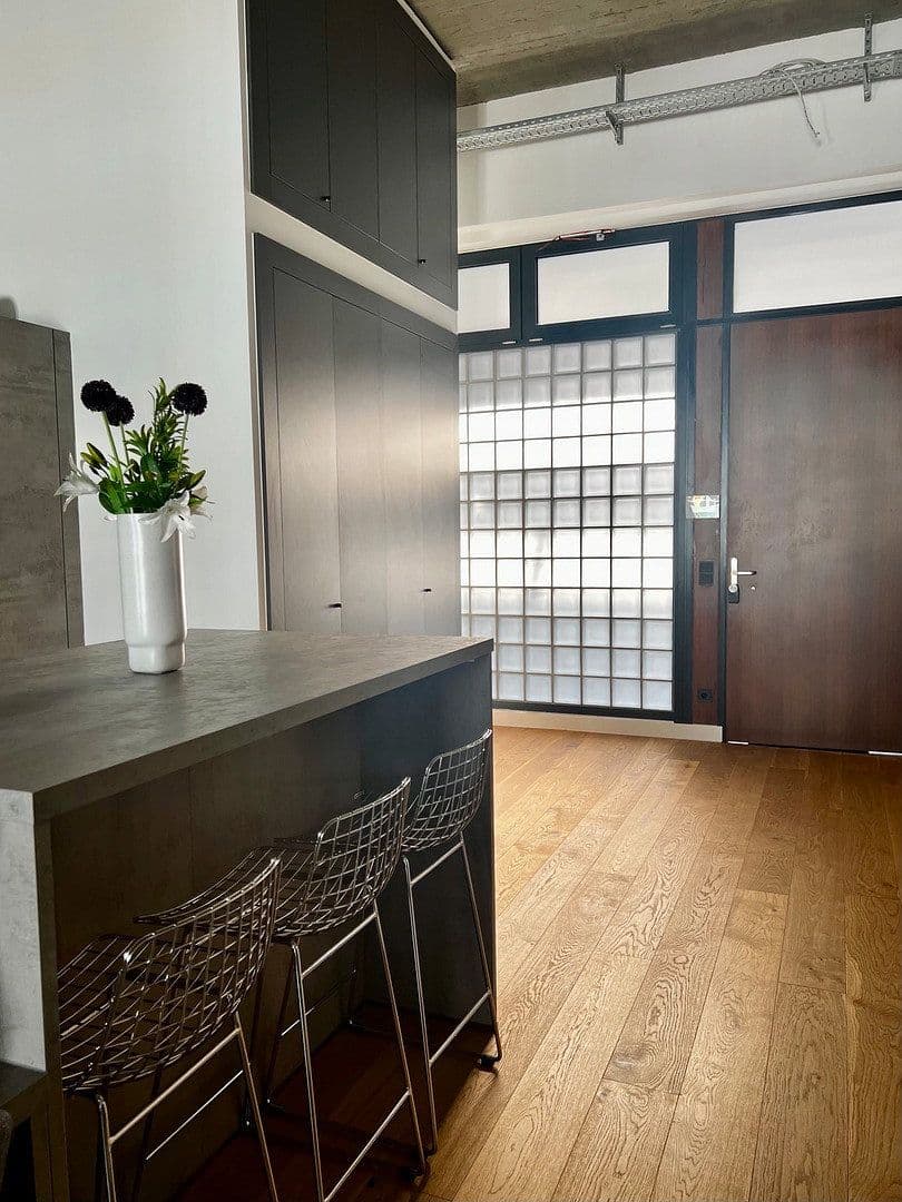 Prenájom bytu 4-izbový 173 m², Gotlindestraße 91a, Berlin, Berlín Prenájom bytu 4-izbový 173 m², Gotlindestraße 91a, Berlin, Berlín