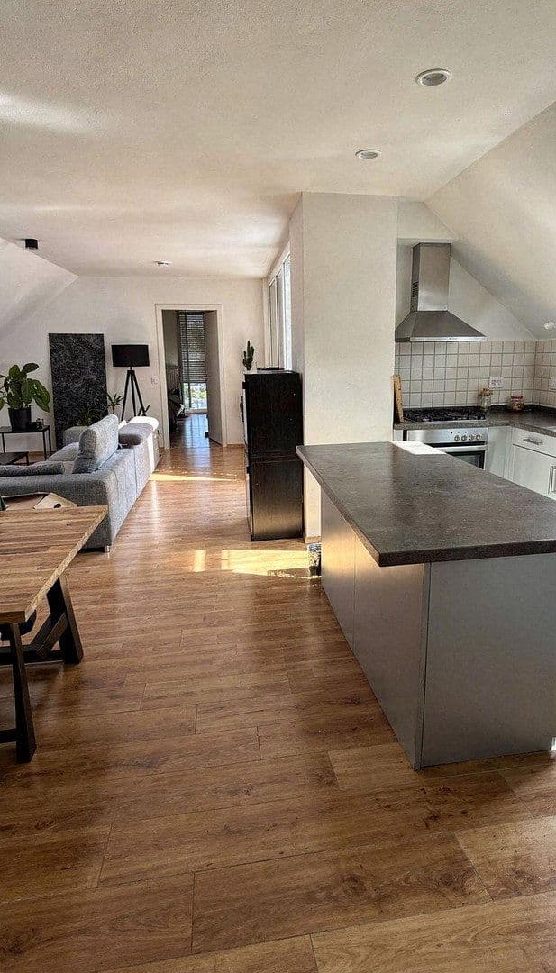 Prenájom bytu 3-izbový 91 m², Holzgerlinger Str. 18, Altdorf, Bádensko-Wurttembersko Prenájom bytu 3-izbový 91 m², Holzgerlinger Str. 18, Altdorf, Bádensko-Wurttembersko