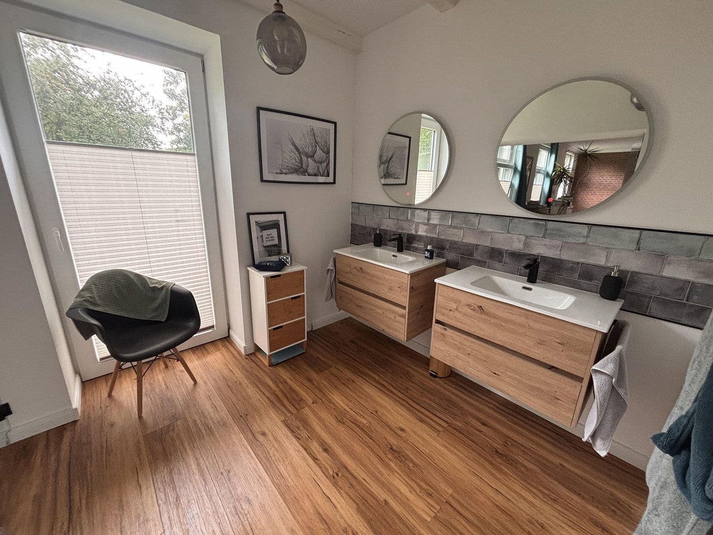 Predaj domu 430 m², pozemok 1.600 m², Friedrichskoog, Šlezvicko-Holštajnsko Predaj domu 430 m², pozemok 1.600 m², Friedrichskoog, Šlezvicko-Holštajnsko