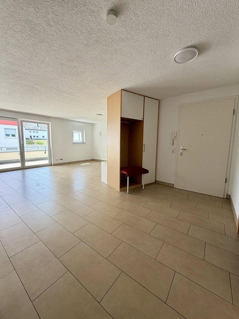 Prenájom bytu 4-izbový 115 m², Seestraße 38, Weil im Schönbuch, Bádensko-Wurttembersko Prenájom bytu 4-izbový 115 m², Seestraße 38, Weil im Schönbuch, Bádensko-Wurttembersko