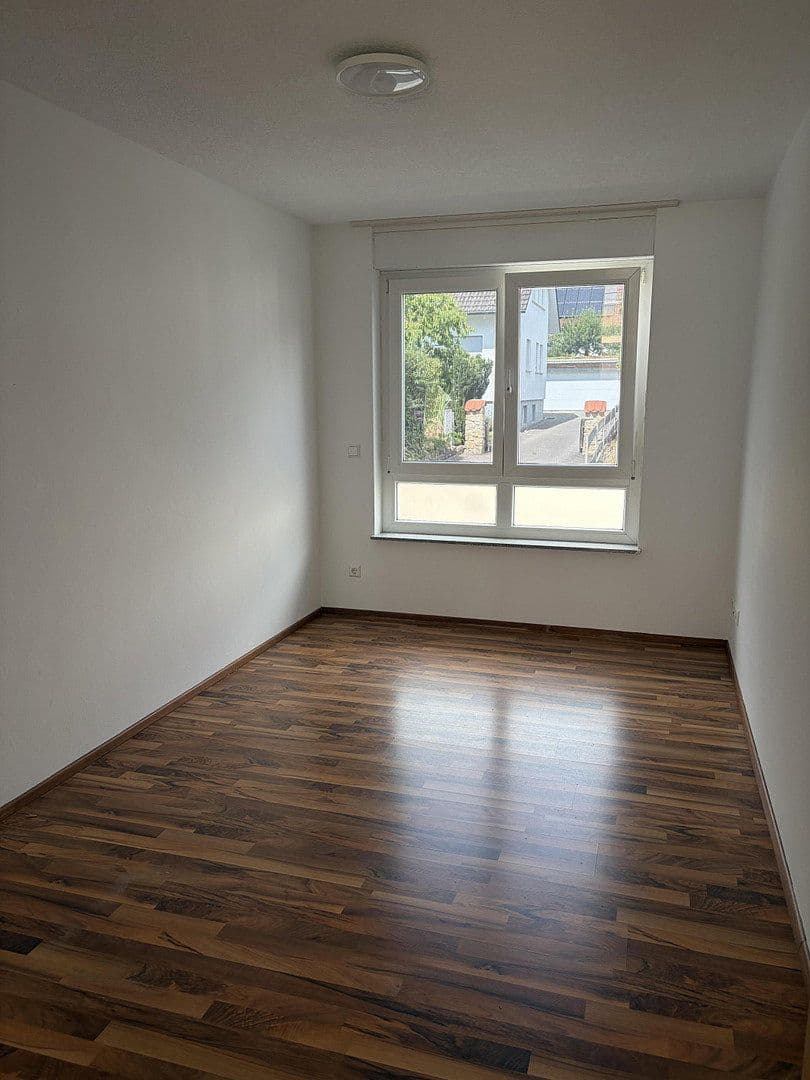 Prenájom bytu 4-izbový 115 m², Seestraße 38, Weil im Schönbuch, Bádensko-Wurttembersko Prenájom bytu 4-izbový 115 m², Seestraße 38, Weil im Schönbuch, Bádensko-Wurttembersko