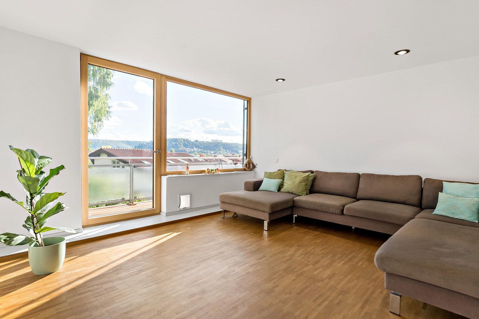 Predaj bytu 5-izbový 142 m², Saarbrücken, Sársko Predaj bytu 5-izbový 142 m², Saarbrücken, Sársko