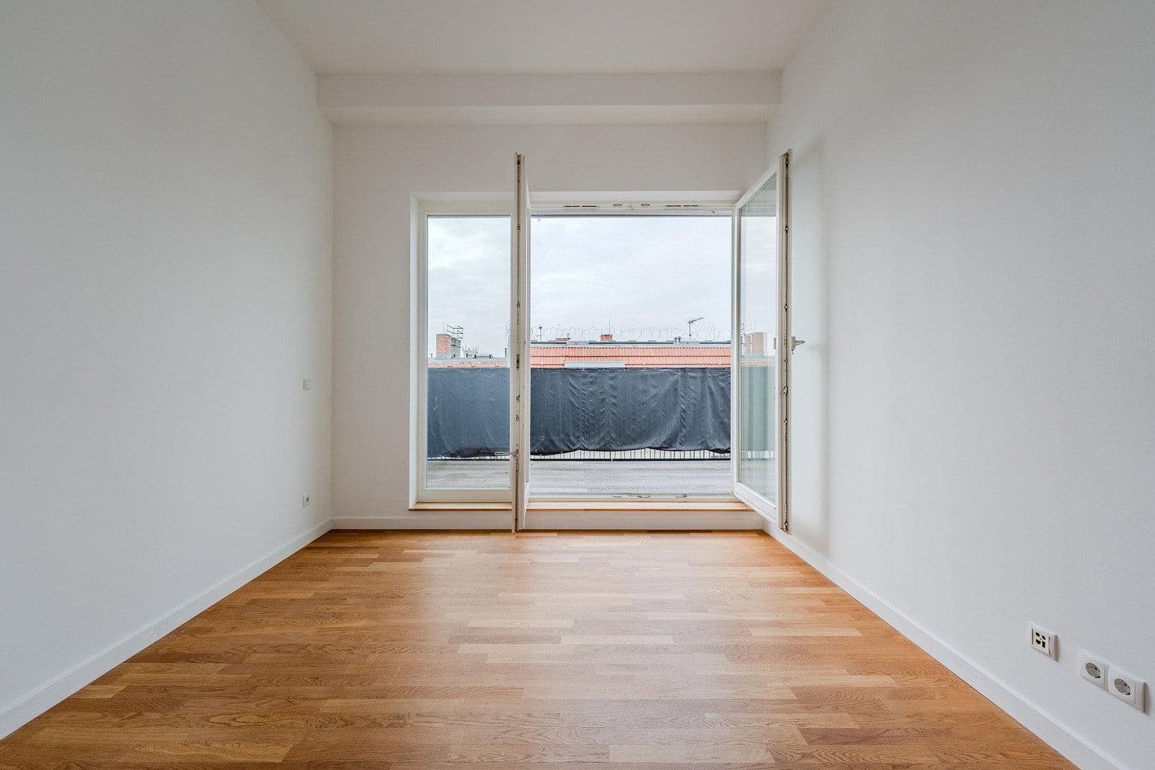Predaj bytu 7-izbový 286 m², Gabriel Max Str 15a, Berlin, Berlín Predaj bytu 7-izbový 286 m², Gabriel Max Str 15a, Berlin, Berlín