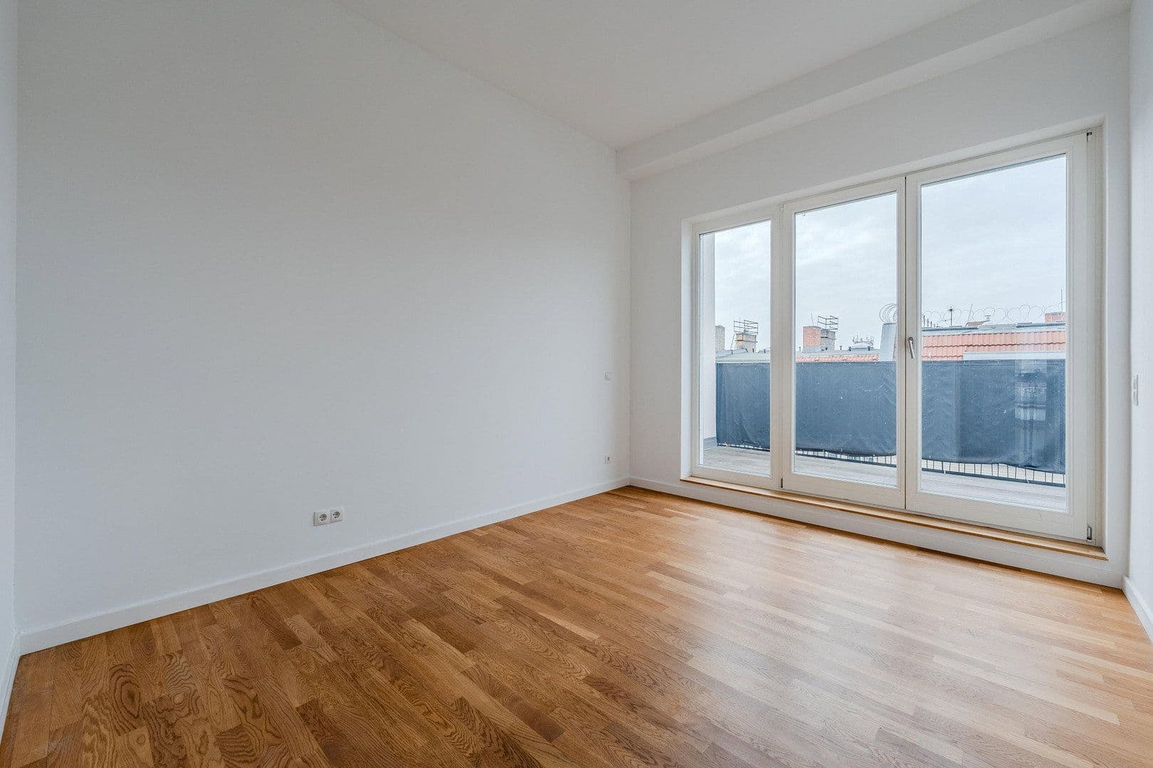 Predaj bytu 7-izbový 286 m², Gabriel Max Str 15a, Berlin, Berlín Predaj bytu 7-izbový 286 m², Gabriel Max Str 15a, Berlin, Berlín