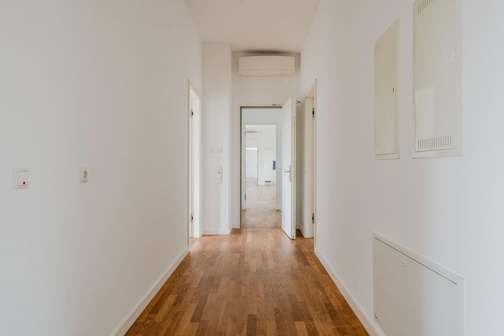 Predaj bytu 7-izbový 286 m², Gabriel Max Str 15a, Berlin, Berlín Predaj bytu 7-izbový 286 m², Gabriel Max Str 15a, Berlin, Berlín