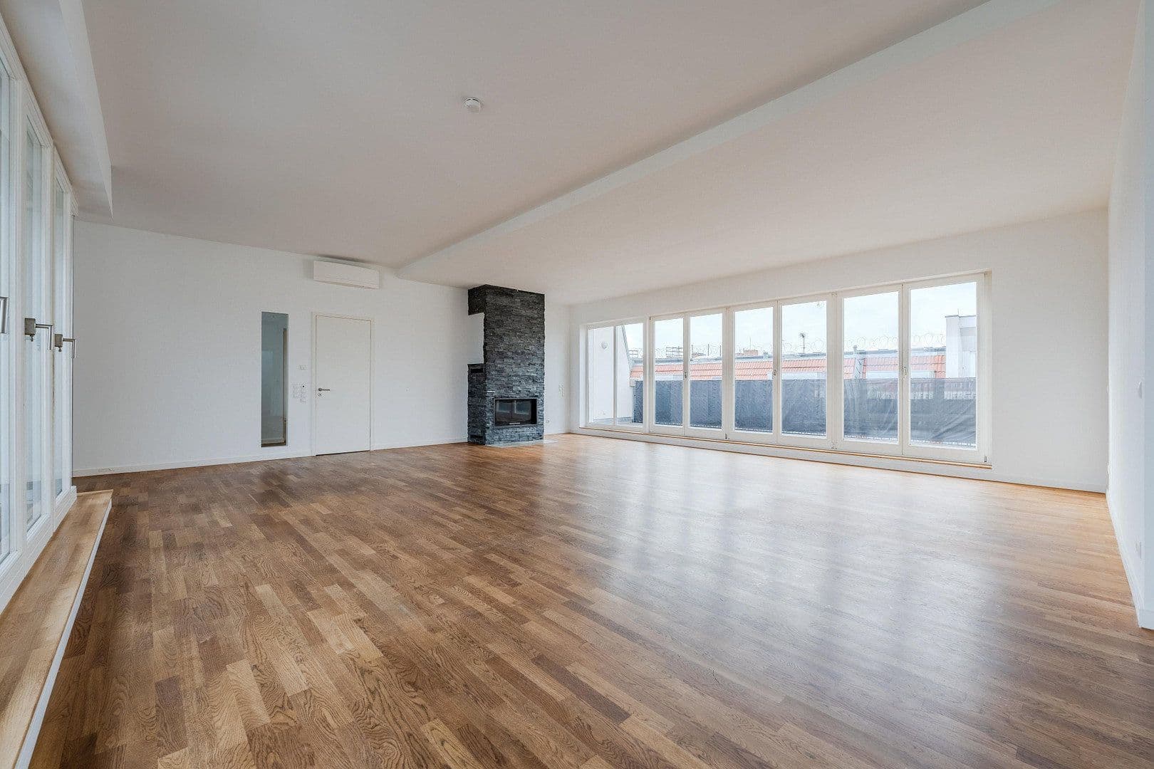 Predaj bytu 7-izbový 286 m², Gabriel Max Str 15a, Berlin, Berlín Predaj bytu 7-izbový 286 m², Gabriel Max Str 15a, Berlin, Berlín