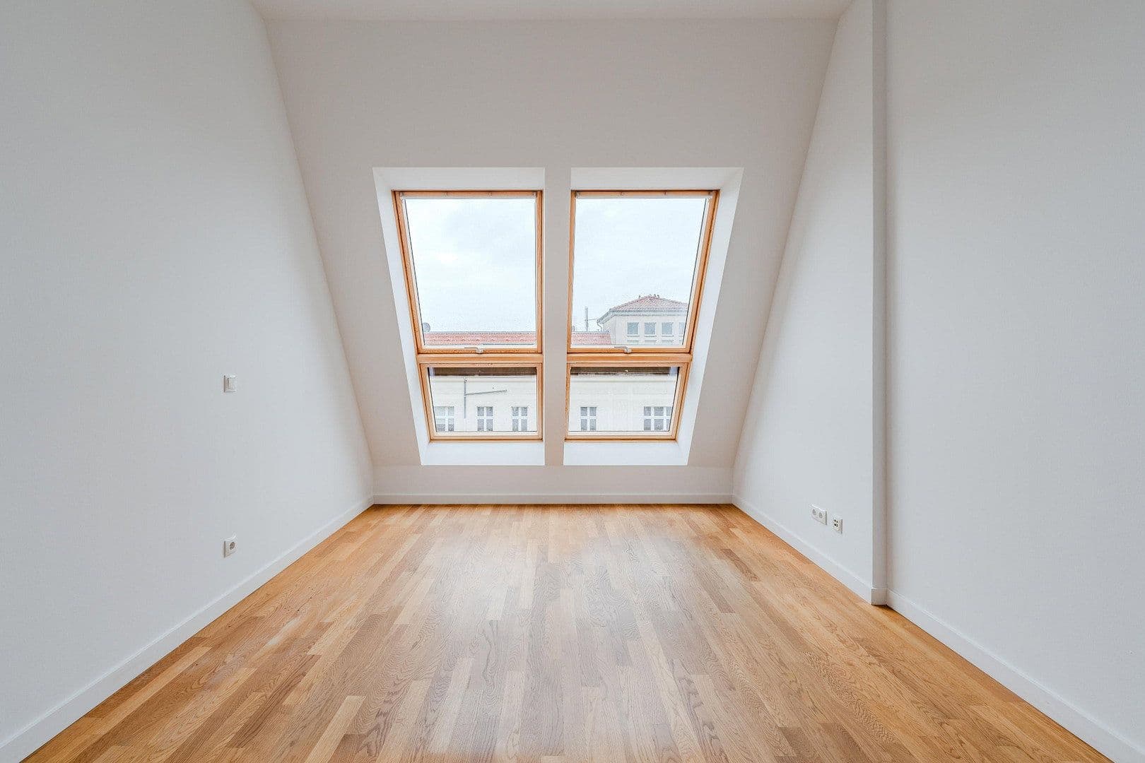 Predaj bytu 7-izbový 286 m², Gabriel Max Str 15a, Berlin, Berlín Predaj bytu 7-izbový 286 m², Gabriel Max Str 15a, Berlin, Berlín