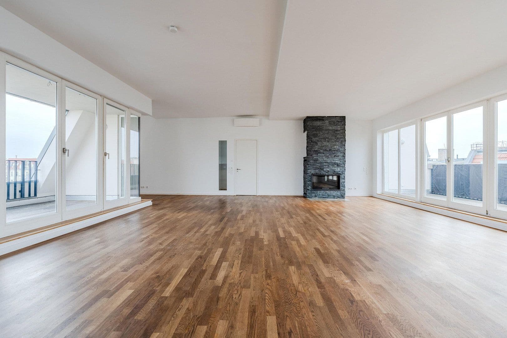 Predaj bytu 7-izbový 286 m², Gabriel Max Str 15a, Berlin, Berlín Predaj bytu 7-izbový 286 m², Gabriel Max Str 15a, Berlin, Berlín