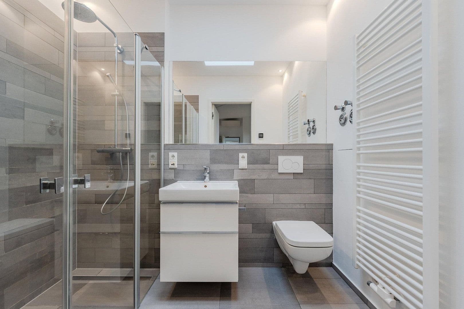 Predaj bytu 7-izbový 286 m², Gabriel Max Str 15a, Berlin, Berlín Predaj bytu 7-izbový 286 m², Gabriel Max Str 15a, Berlin, Berlín