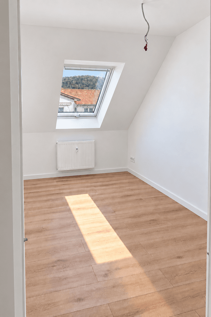 Prenájom bytu 3-izbový 104 m², Siegfriedstr. 24, Schriesheim, Bádensko-Wurttembersko Prenájom bytu 3-izbový 104 m², Siegfriedstr. 24, Schriesheim, Bádensko-Wurttembersko