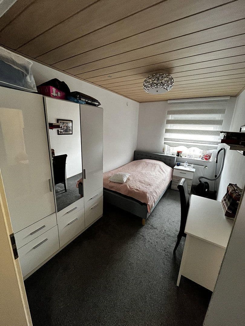 Prenájom bytu 3-izbový 95 m², Mutterstadt, Porýnie-Falcko Prenájom bytu 3-izbový 95 m², Mutterstadt, Porýnie-Falcko