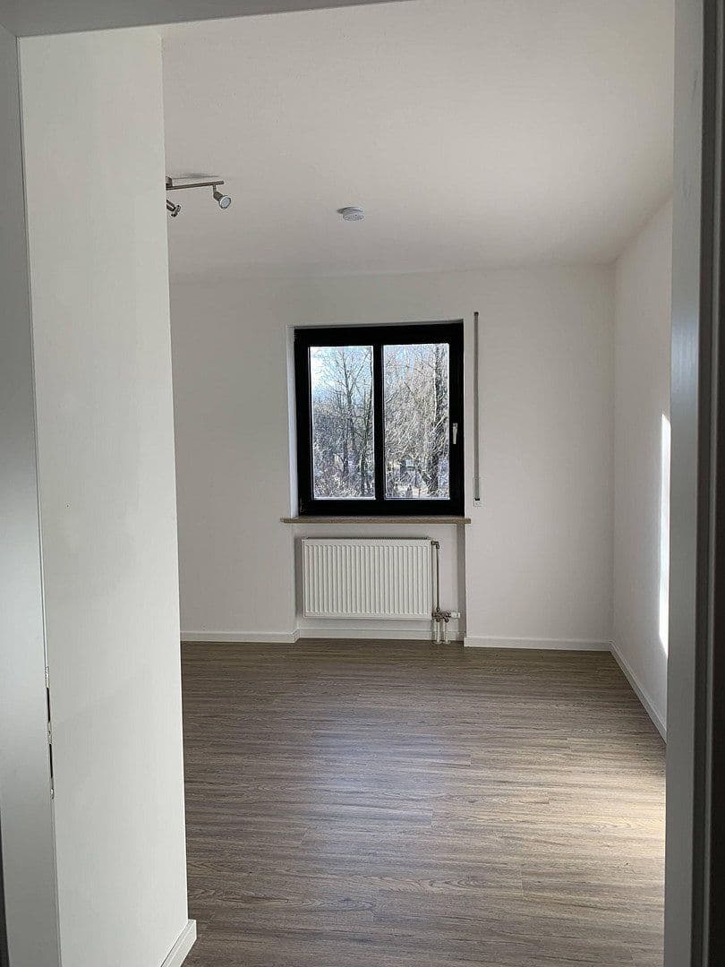Prenájom bytu 3-izbový 76 m², Luitpoldstraße 21, Augsburg, Bavorsko Prenájom bytu 3-izbový 76 m², Luitpoldstraße 21, Augsburg, Bavorsko