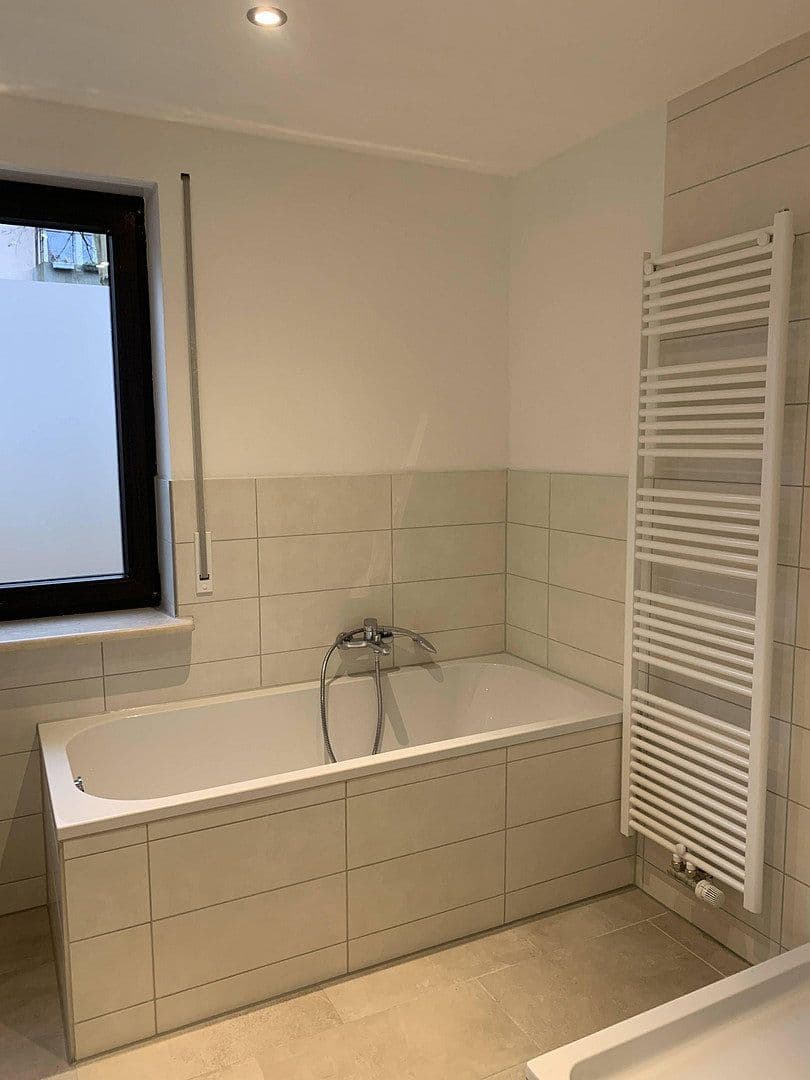 Prenájom bytu 3-izbový 76 m², Luitpoldstraße 21, Augsburg, Bavorsko Prenájom bytu 3-izbový 76 m², Luitpoldstraße 21, Augsburg, Bavorsko