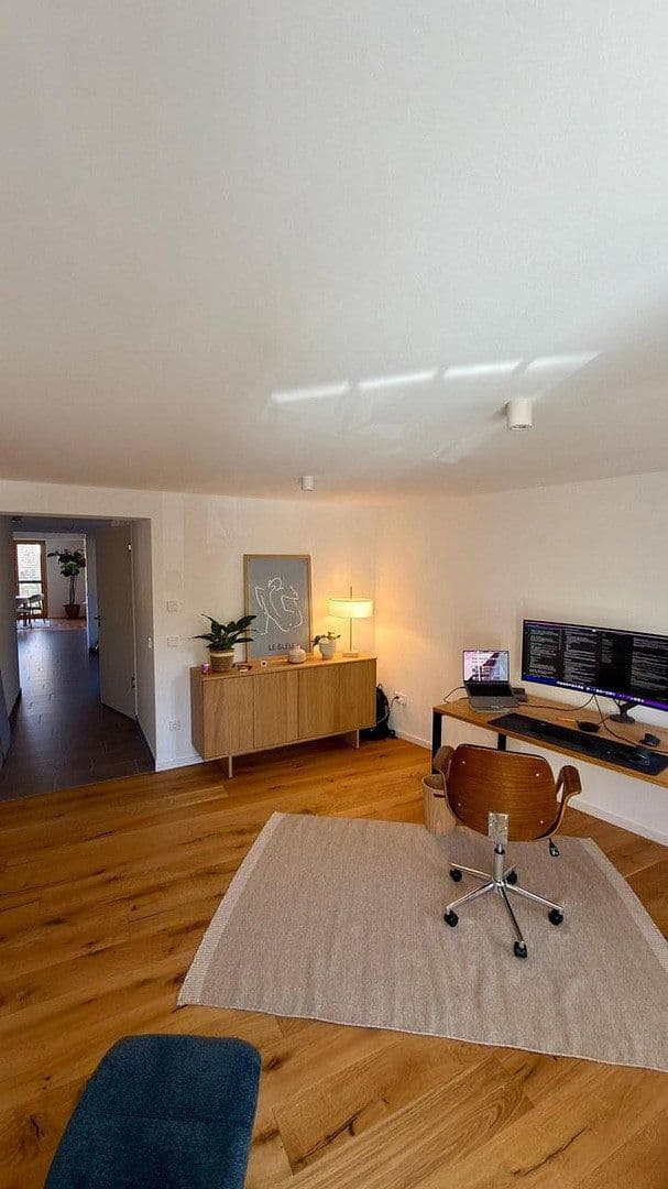 Prenájom bytu 3-izbový 82 m², Bruchsal, Bádensko-Wurttembersko Prenájom bytu 3-izbový 82 m², Bruchsal, Bádensko-Wurttembersko