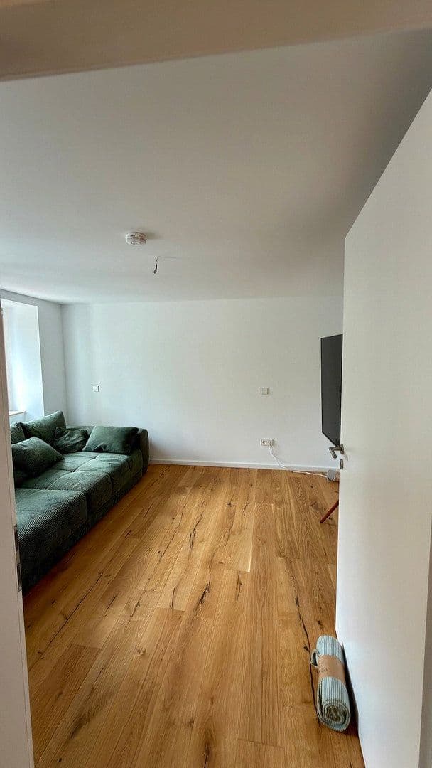 Prenájom bytu 3-izbový 82 m², Bruchsal, Bádensko-Wurttembersko Prenájom bytu 3-izbový 82 m², Bruchsal, Bádensko-Wurttembersko