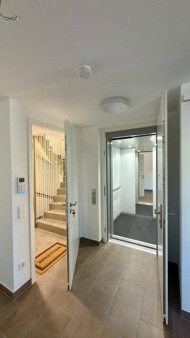 Prenájom bytu 3-izbový 82 m², Bruchsal, Bádensko-Wurttembersko Prenájom bytu 3-izbový 82 m², Bruchsal, Bádensko-Wurttembersko