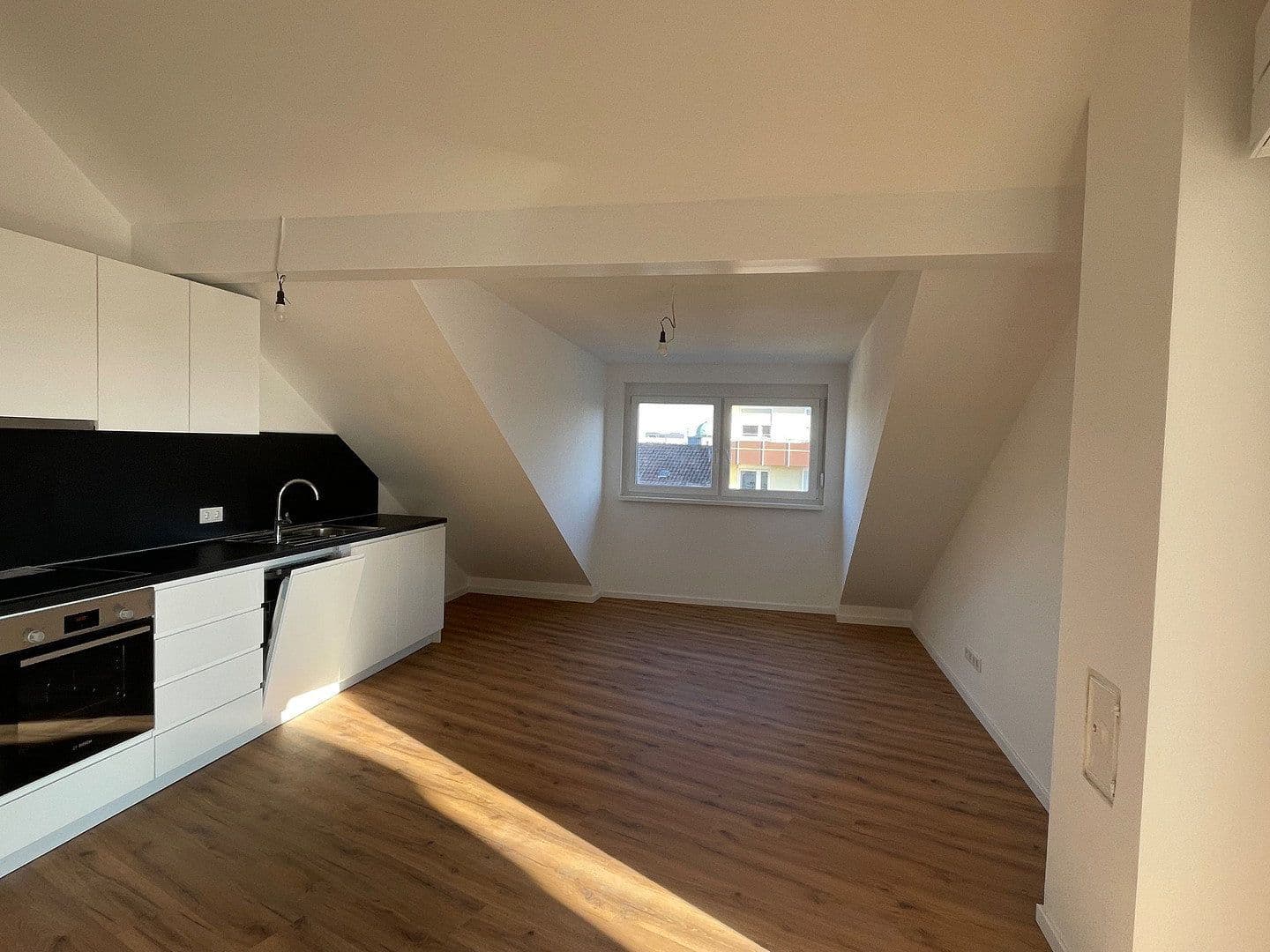 Prenájom bytu 3-izbový 85 m², Stromerstr. 1/1A, Nürnberg, Bavorsko Prenájom bytu 3-izbový 85 m², Stromerstr. 1/1A, Nürnberg, Bavorsko