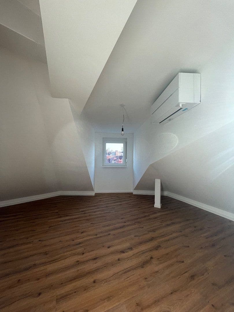 Prenájom bytu 3-izbový 85 m², Stromerstr. 1/1A, Nürnberg, Bavorsko Prenájom bytu 3-izbový 85 m², Stromerstr. 1/1A, Nürnberg, Bavorsko
