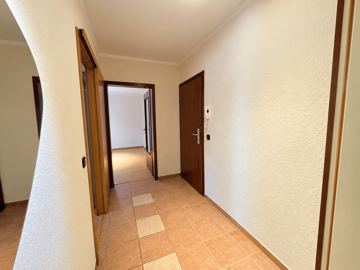 Prenájom bytu 4-izbový 82 m², Albert-Schweitzer-Straße 7, Essen, Severné Porýnie - Westfálsko Prenájom bytu 4-izbový 82 m², Albert-Schweitzer-Straße 7, Essen, Severné Porýnie - Westfálsko