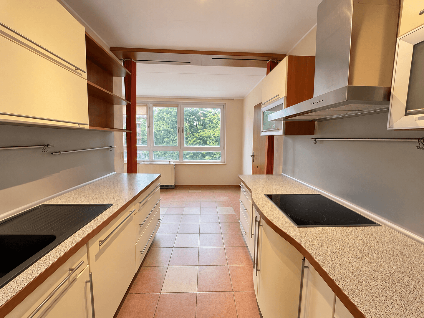 Prenájom bytu 4-izbový 82 m², Albert-Schweitzer-Straße 7, Essen, Severné Porýnie - Westfálsko Prenájom bytu 4-izbový 82 m², Albert-Schweitzer-Straße 7, Essen, Severné Porýnie - Westfálsko