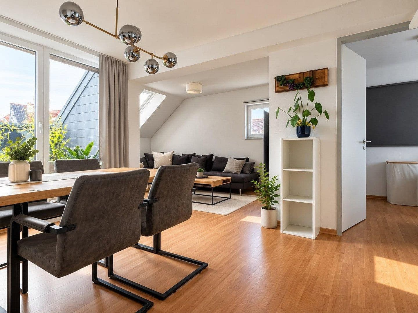 Prenájom bytu 3-izbový 67 m², Hannover, Dolné Sasko Prenájom bytu 3-izbový 67 m², Hannover, Dolné Sasko