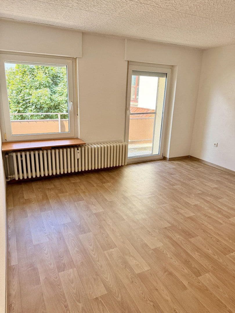Prenájom bytu 3-izbový 112 m², Schonungen, Bavorsko Prenájom bytu 3-izbový 112 m², Schonungen, Bavorsko