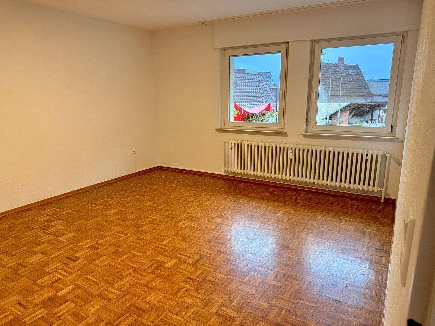 Prenájom bytu 3-izbový 112 m², Schonungen, Bavorsko Prenájom bytu 3-izbový 112 m², Schonungen, Bavorsko