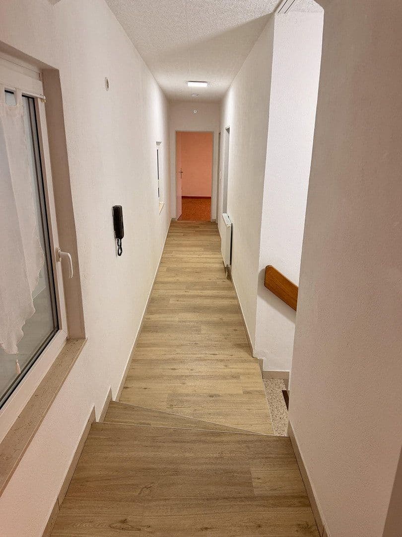Prenájom bytu 3-izbový 112 m², Schonungen, Bavorsko Prenájom bytu 3-izbový 112 m², Schonungen, Bavorsko