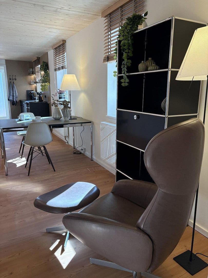 Prenájom bytu 1-izbový 28 m², Friedrichstraße 3, Erlangen, Bavorsko Prenájom bytu 1-izbový 28 m², Friedrichstraße 3, Erlangen, Bavorsko