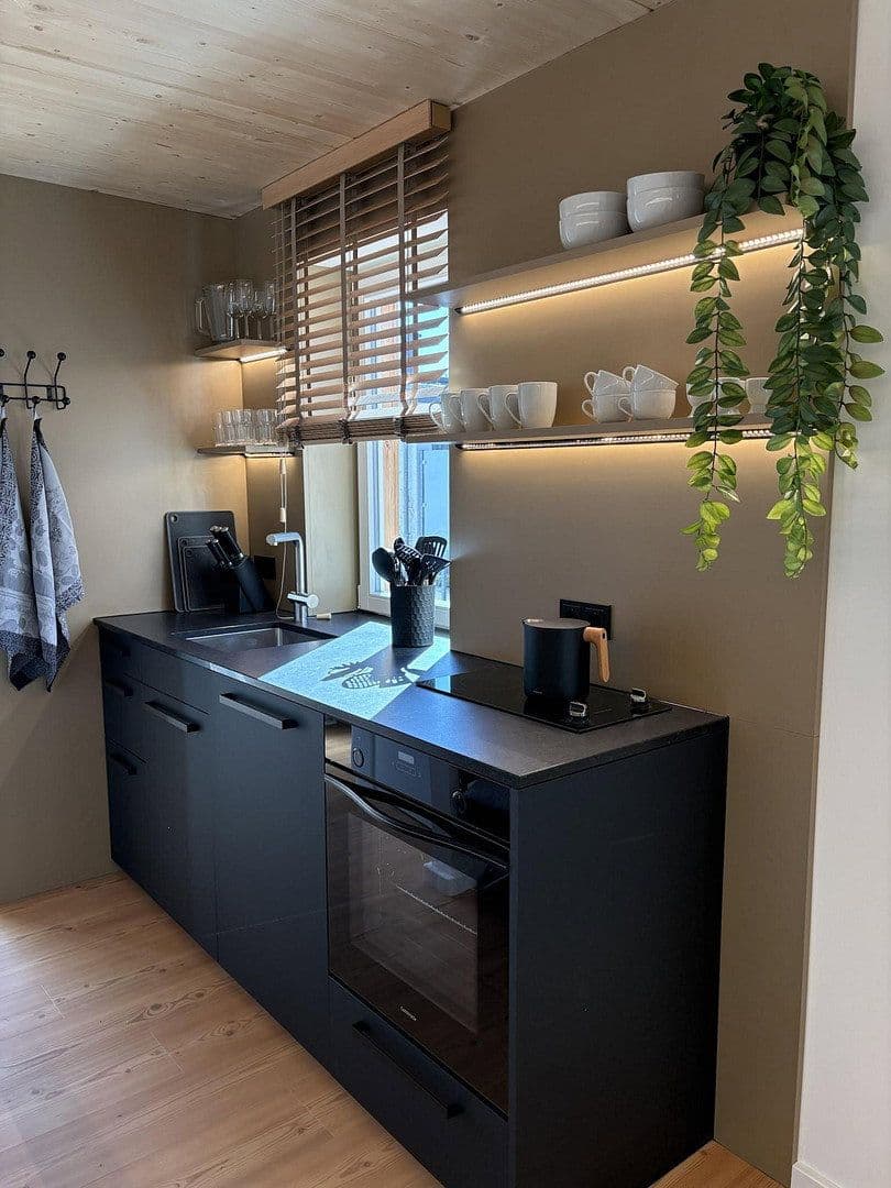 Prenájom bytu 1-izbový 28 m², Friedrichstraße 3, Erlangen, Bavorsko Prenájom bytu 1-izbový 28 m², Friedrichstraße 3, Erlangen, Bavorsko