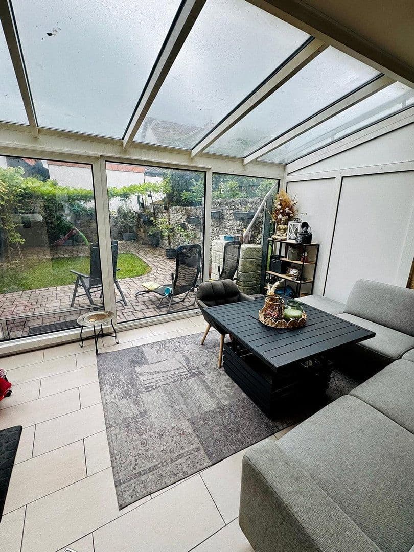 Prenájom domu 130 m², pozemok 250 m², Ludwigshafen am Rhein, Porýnie-Falcko Prenájom domu 130 m², pozemok 250 m², Ludwigshafen am Rhein, Porýnie-Falcko