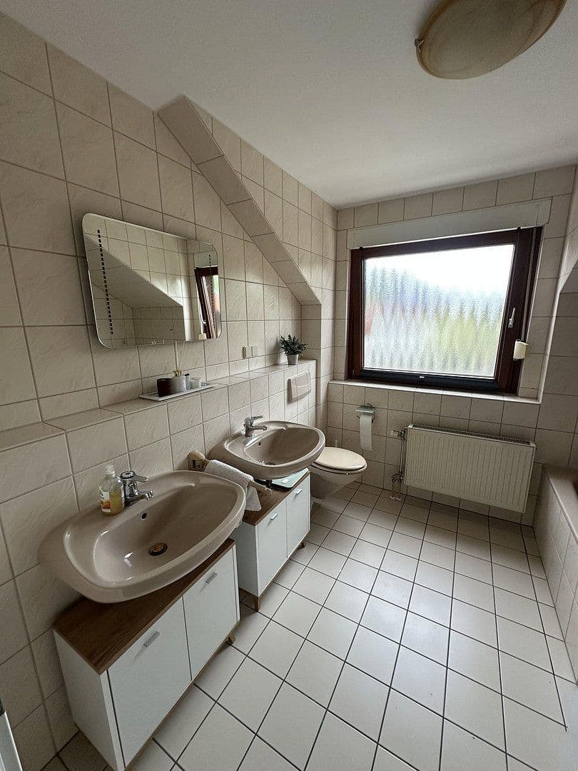 Prenájom domu 130 m², pozemok 250 m², Ludwigshafen am Rhein, Porýnie-Falcko Prenájom domu 130 m², pozemok 250 m², Ludwigshafen am Rhein, Porýnie-Falcko