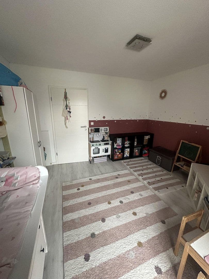 Prenájom domu 130 m², pozemok 250 m², Ludwigshafen am Rhein, Porýnie-Falcko Prenájom domu 130 m², pozemok 250 m², Ludwigshafen am Rhein, Porýnie-Falcko