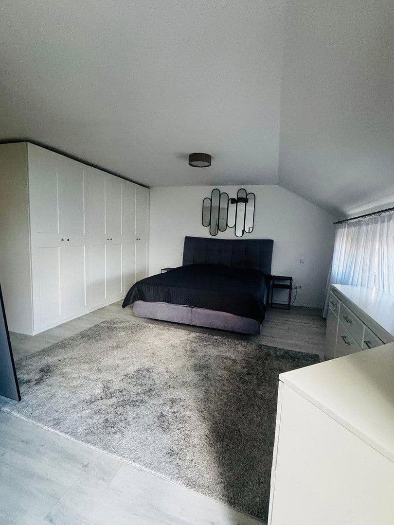 Prenájom domu 130 m², pozemok 250 m², Ludwigshafen am Rhein, Porýnie-Falcko Prenájom domu 130 m², pozemok 250 m², Ludwigshafen am Rhein, Porýnie-Falcko