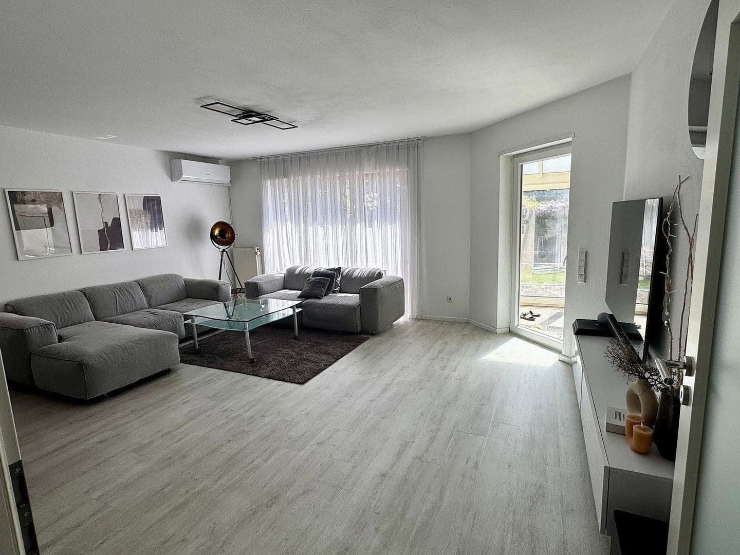 Prenájom domu 130 m², pozemok 250 m², Ludwigshafen am Rhein, Porýnie-Falcko Prenájom domu 130 m², pozemok 250 m², Ludwigshafen am Rhein, Porýnie-Falcko