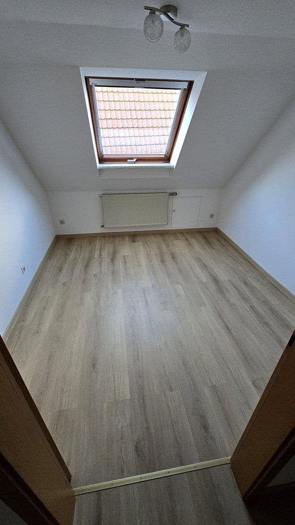 Prenájom bytu 3-izbový 77 m², Weil der Stadt, Bádensko-Wurttembersko Prenájom bytu 3-izbový 77 m², Weil der Stadt, Bádensko-Wurttembersko