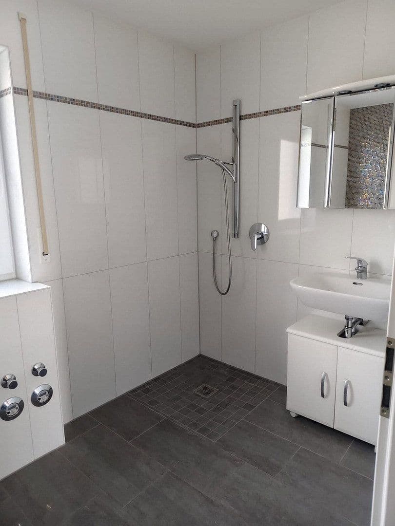Prenájom bytu 3-izbový 80 m², Peiting, Bavorsko Prenájom bytu 3-izbový 80 m², Peiting, Bavorsko