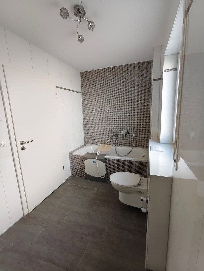 Prenájom bytu 3-izbový 80 m², Peiting, Bavorsko Prenájom bytu 3-izbový 80 m², Peiting, Bavorsko