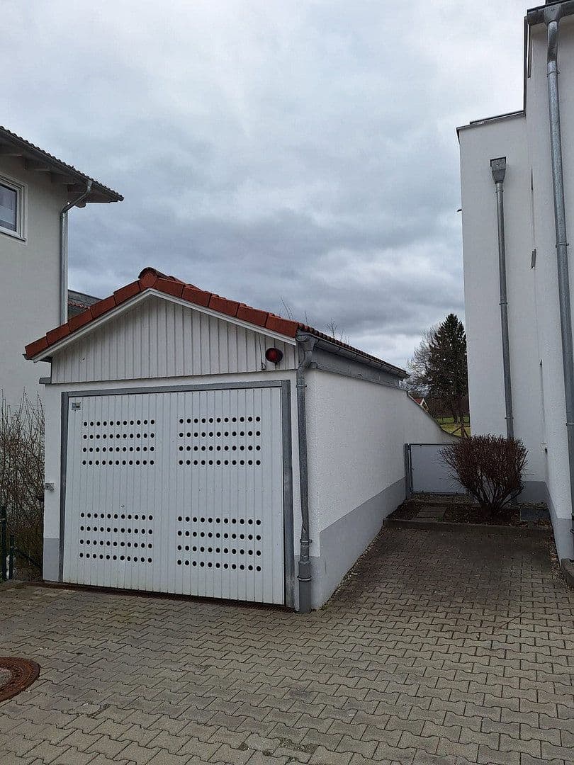 Prenájom bytu 3-izbový 80 m², Peiting, Bavorsko Prenájom bytu 3-izbový 80 m², Peiting, Bavorsko