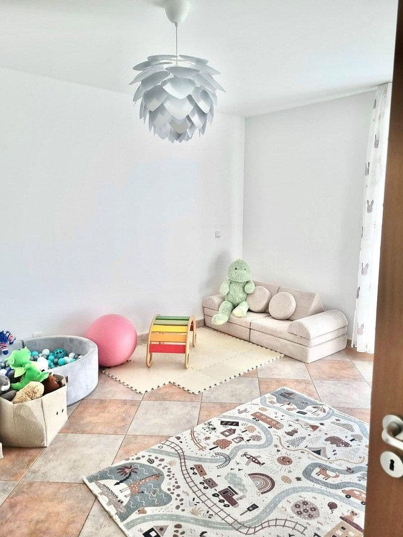Predaj bytu 4-izbový 132 m², Rüsselsheim am Main, Hesensko Predaj bytu 4-izbový 132 m², Rüsselsheim am Main, Hesensko