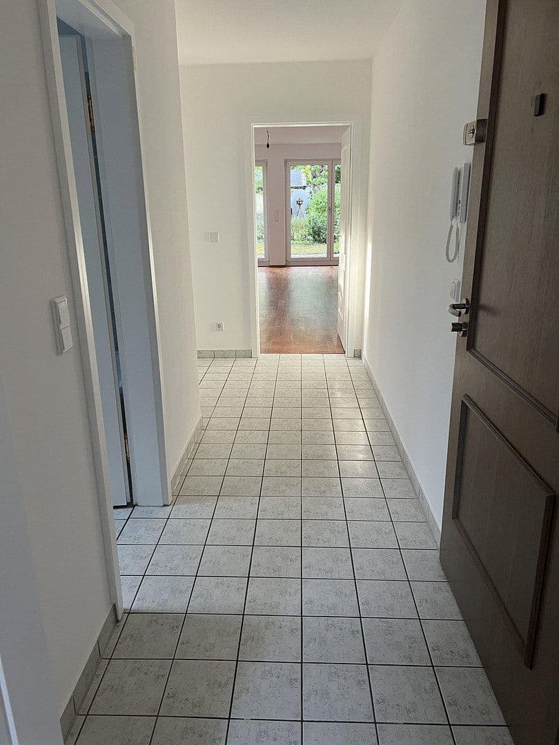 Prenájom bytu 3-izbový 87 m², Unterbrunner Str. 12, München, Bavorsko Prenájom bytu 3-izbový 87 m², Unterbrunner Str. 12, München, Bavorsko
