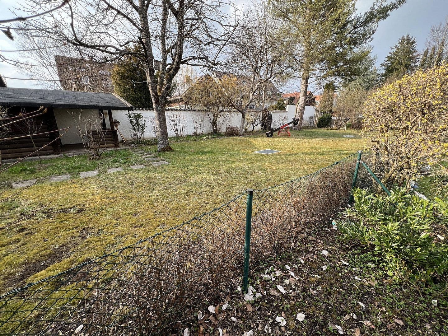 Prenájom bytu 3-izbový 87 m², Unterbrunner Str. 12, München, Bavorsko Prenájom bytu 3-izbový 87 m², Unterbrunner Str. 12, München, Bavorsko