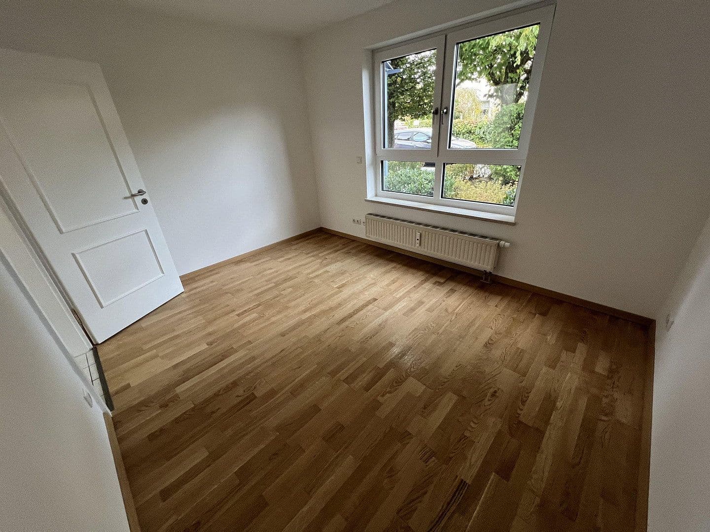 Prenájom bytu 3-izbový 87 m², Unterbrunner Str. 12, München, Bavorsko Prenájom bytu 3-izbový 87 m², Unterbrunner Str. 12, München, Bavorsko