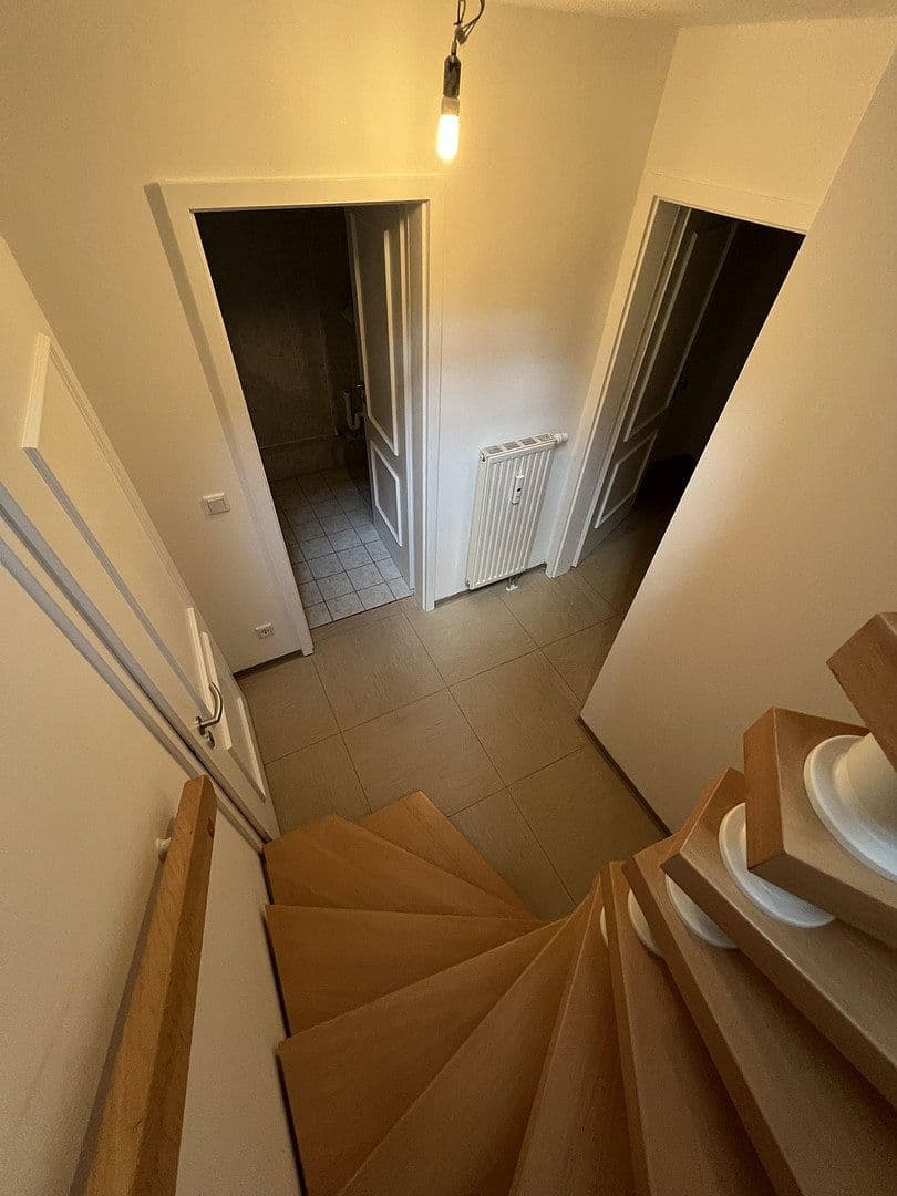 Prenájom bytu 3-izbový 87 m², Unterbrunner Str. 12, München, Bavorsko Prenájom bytu 3-izbový 87 m², Unterbrunner Str. 12, München, Bavorsko