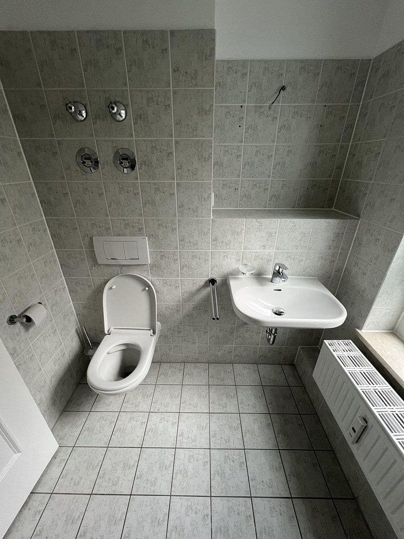 Prenájom bytu 3-izbový 87 m², Unterbrunner Str. 12, München, Bavorsko Prenájom bytu 3-izbový 87 m², Unterbrunner Str. 12, München, Bavorsko