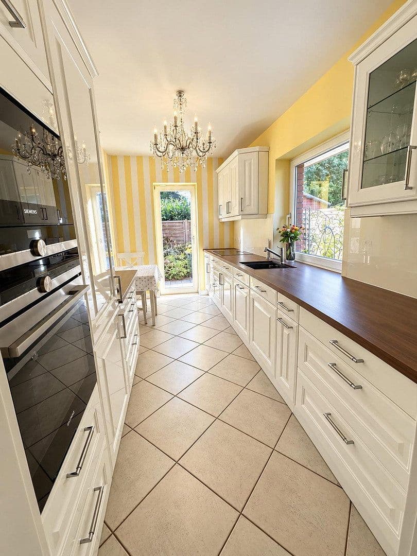 Predaj domu 120 m², pozemok 418 m², Halstenbek, Šlezvicko-Holštajnsko Predaj domu 120 m², pozemok 418 m², Halstenbek, Šlezvicko-Holštajnsko