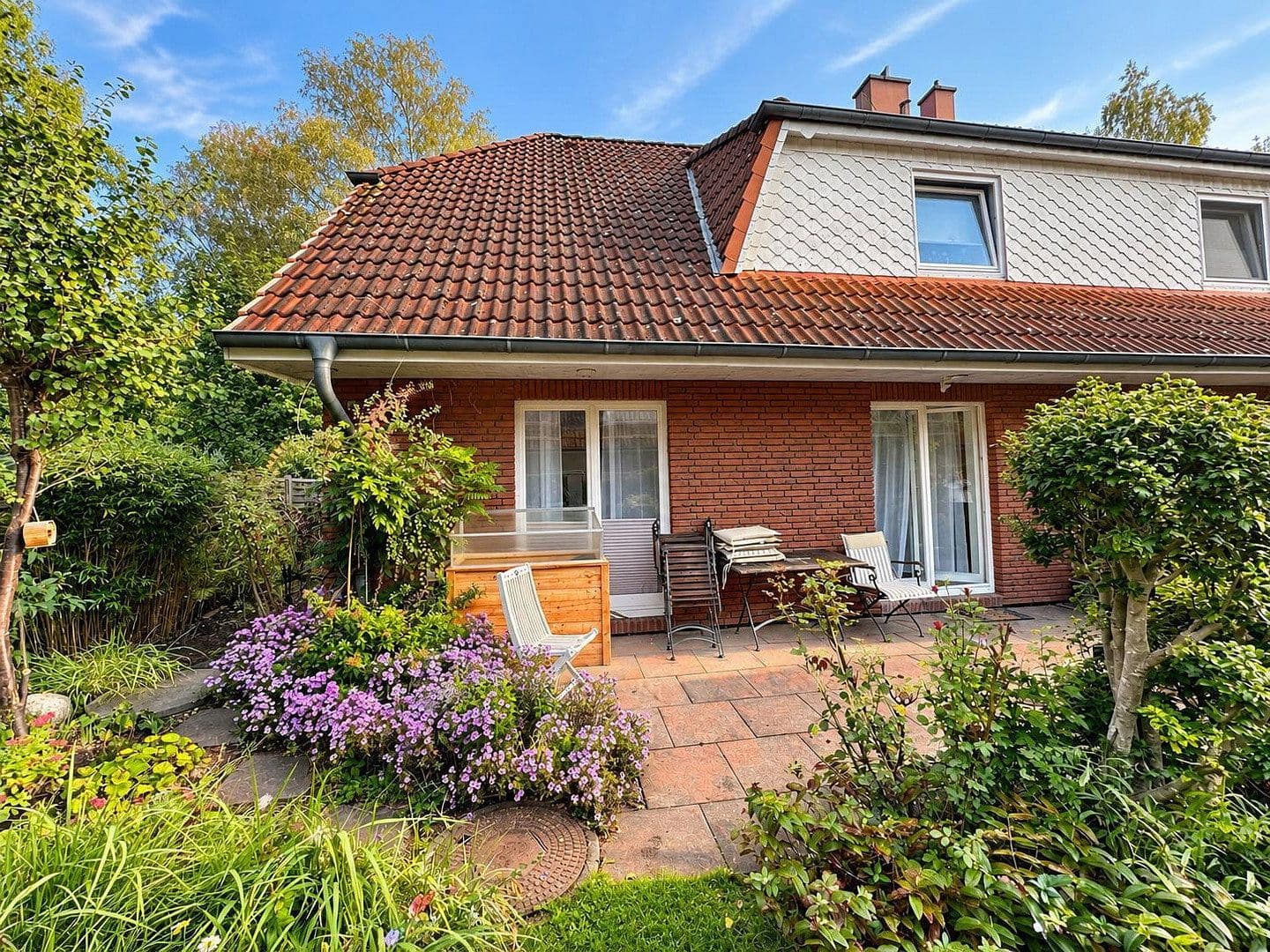 Predaj domu 120 m², pozemok 418 m², Halstenbek, Šlezvicko-Holštajnsko Predaj domu 120 m², pozemok 418 m², Halstenbek, Šlezvicko-Holštajnsko